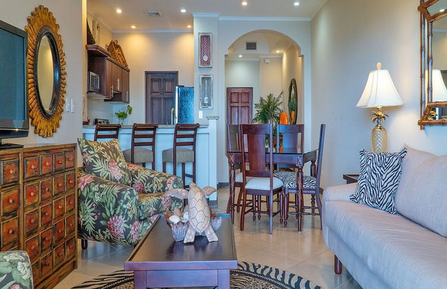 Ocean View Luxury Condo at Flamingo Towers - Photo 11