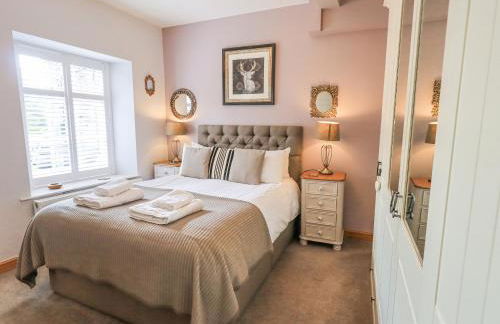 The Mounting Steps - Foto 17