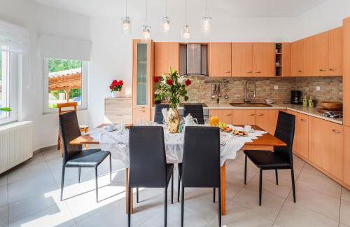 Villa Stymfalia - Luxury Mansion with Private Pool - Foto 10