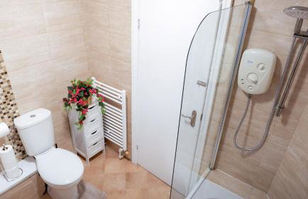 Near Uni and Hospital - Long Stays - Fast Wi-Fi - 15 Mins to City - Foto 45