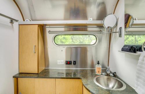 River Access and Private Deck Mountain View Retreat - Foto 20