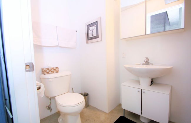 Downtown Loft Style Condo Heated Parking - Photo 26