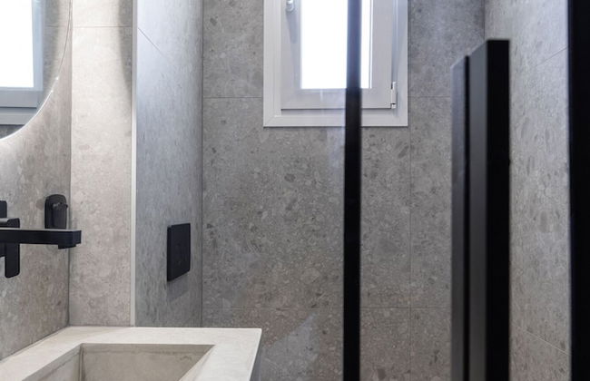 Kentro Luxury Suites - Photo 39