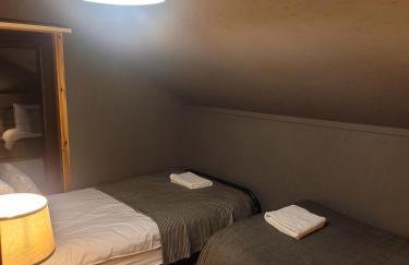 THE MOORINGS - Photo 10