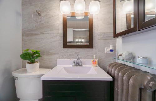 Relaxing Retreat in the Heart of Lombard With Laundry - Foto 37