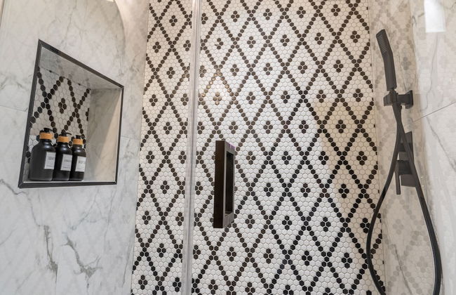 Townhouse on Canal - Photo 16