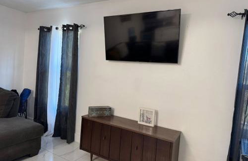 HUGE In-Law Apt Beach Oasis- Private entrance - Foto 53