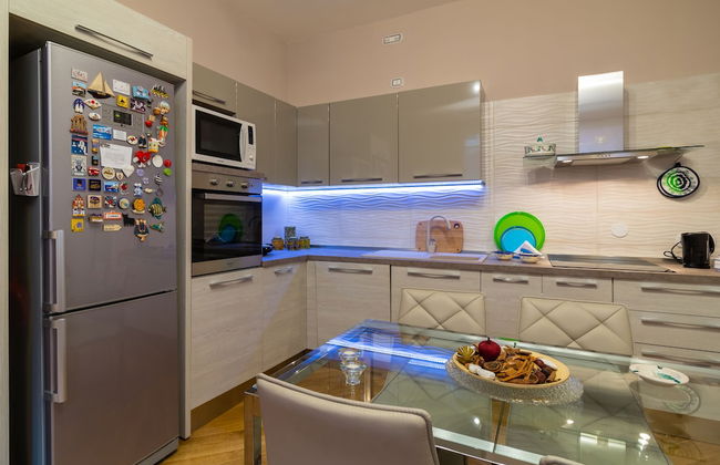 Elegant Flat at Municipio by Napoliapartments - Foto 10