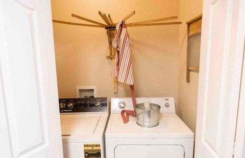 Maple Canyon~waffles~kitchen~wash+dry - Foto 6