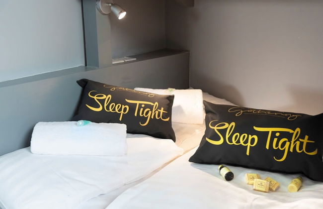 Wrexham Central Stay Apartment Six - Photo 36