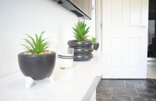 Luxury 2 Bedroom Northampton Townhouse with Balcony - Foto 3