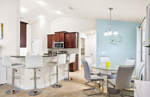 Newley Built Oasis Heated Pool Waterfront retreat - Foto 10