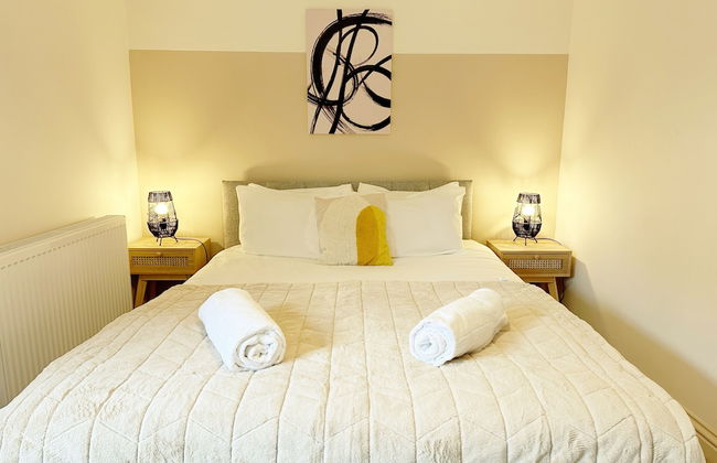 Cotswolds Large 4 Bed House Parking-Wifi - Foto 10