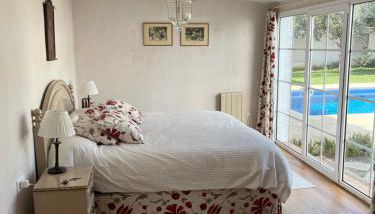 Chalet Ciudad Ducal con piscina y jardin - Foto 5