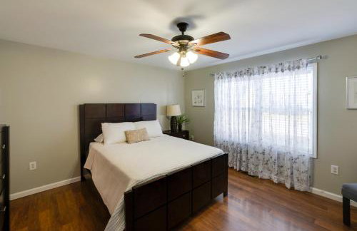 Milton Getaway Near Beach with Deck and Yard - Foto 14