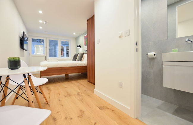 Shepherds Bush Green Serviced Apartments by Concept Apartments - Photo 19