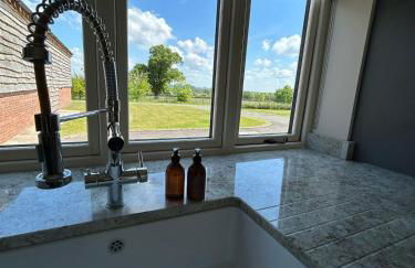 Fallow View - Luxury Countryside Cottage - Photo 13