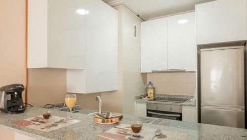 Primera Linea de Playa Samil Costa con Garaje Incluido - Foto 5