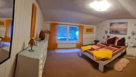 Ferienwohnung mit Wintergarten, Terrasse und Parkplatz - Foto 2