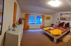 Ferienwohnung mit Wintergarten, Terrasse und Parkplatz - Foto 2