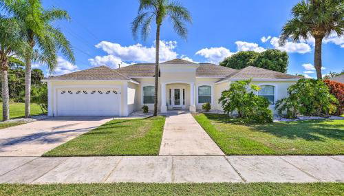 Merritt Island Home with Grill & Saltwater Pool - Foto 2