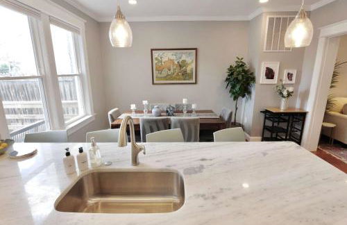 Taylor St Townhouse - Private Parking - Foto 9