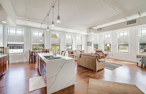 Modern Blaine Condo Rental Less Than 1 Mi to Boat Harbor! - Foto 11