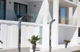 Oliva Suites - Photo 32