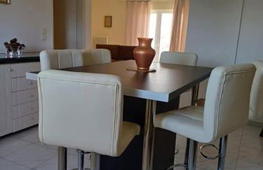 Glossy Messinian Escape - Foto 13