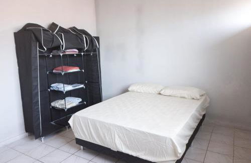 Apt 2 qts barato e estac gratis - Térreo - Foto 6