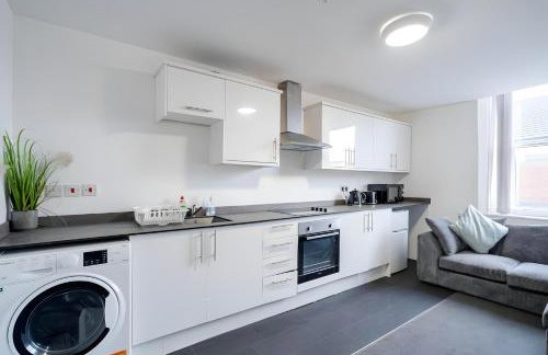 Stylish 3BR Derby Apartment - Sleeps 6, Central Location - Foto 23