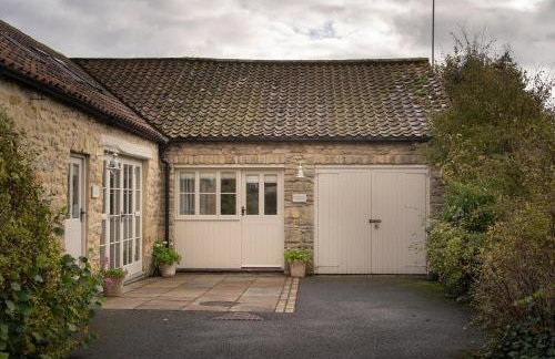 Ford End Cottage - Photo 2