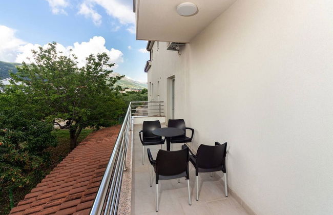 Modern Apartments With Private Balcony Kaštel Novi - Foto 39