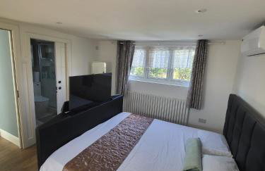 Luxury 3 Bed London Home - 3 stops away from Tottenham Stadium - Perfect for Holidays - Photo 22
