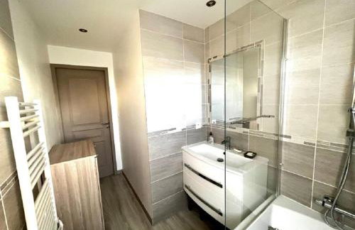 Chez Nico - 100 m plages - clim - jardin - parking - Quartier calme - Foto 19