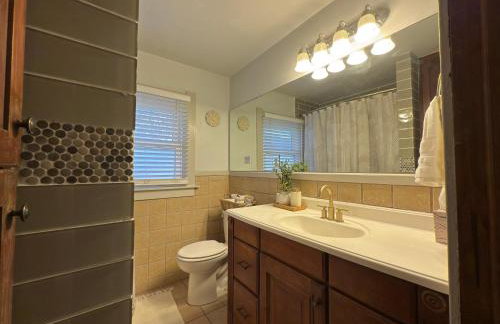 Cozy Craftsman Home Near UW and Downtown - Foto 38