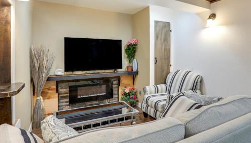 Extended Stay in Denver! Cozy Apartment with Patio - Foto 4