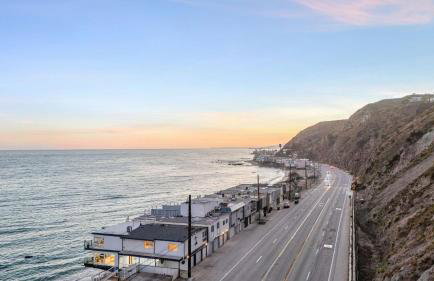 Beach Retreat with Oceanfront Balconies Direct Beach Access Pacific Coast Outlook by AvantStay - Foto 35