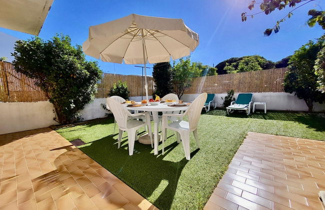 Faro Terrace Villa by Homing - Photo 36