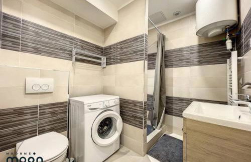 Studio rénové centre-ville de Lagnieu / WIFI - Foto 9