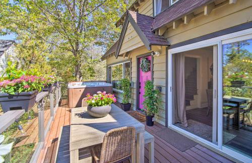 Chic Lake House with Furnished Deck and Hot Tub! - Foto 24