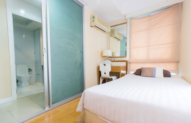 Silom convent garden - Photo 35