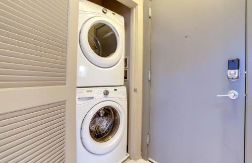 Convenient Apartment Near Major Sights - Photo 24