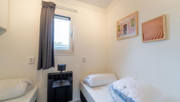 Holiday Home in Molenschot Near Nature Reserves - Foto 5, Habitación