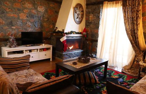 Παραδοσιακή μεζονέτα στον Π.Άγιο Αθανάσιο - Foto 1