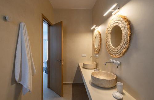 Exclusive Luxury Moca beachfront villa, Molos, Paros - Photo 15