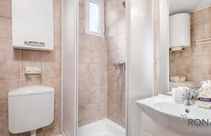 Rona Apartment Flower 1 and Flower 2 - Foto 5