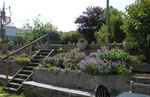 Cottage On The Square - Photo 11