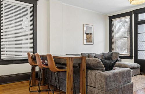 Cozy Home near Downtown - Close to Nulu - Sleeps 6 - Foto 54