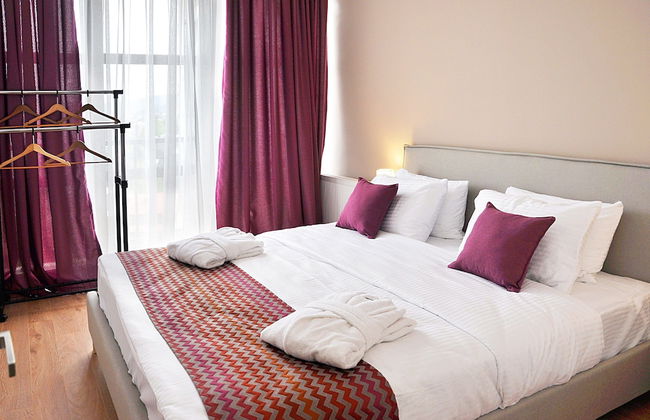 BFG Suites Apartments - Photo 1